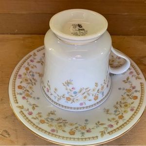 Liling Fine China Yung Shen Coffee Tea Cups & Saucers 1 each Used